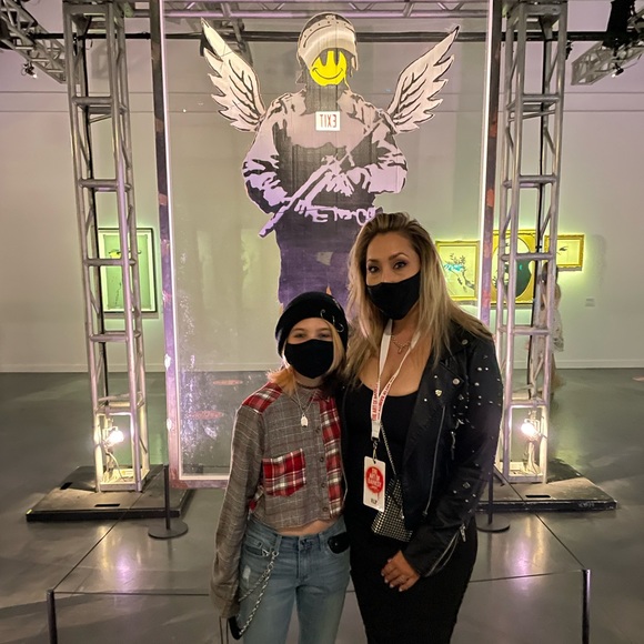 Meet your Posher, Sheri - Picture 2 of 3